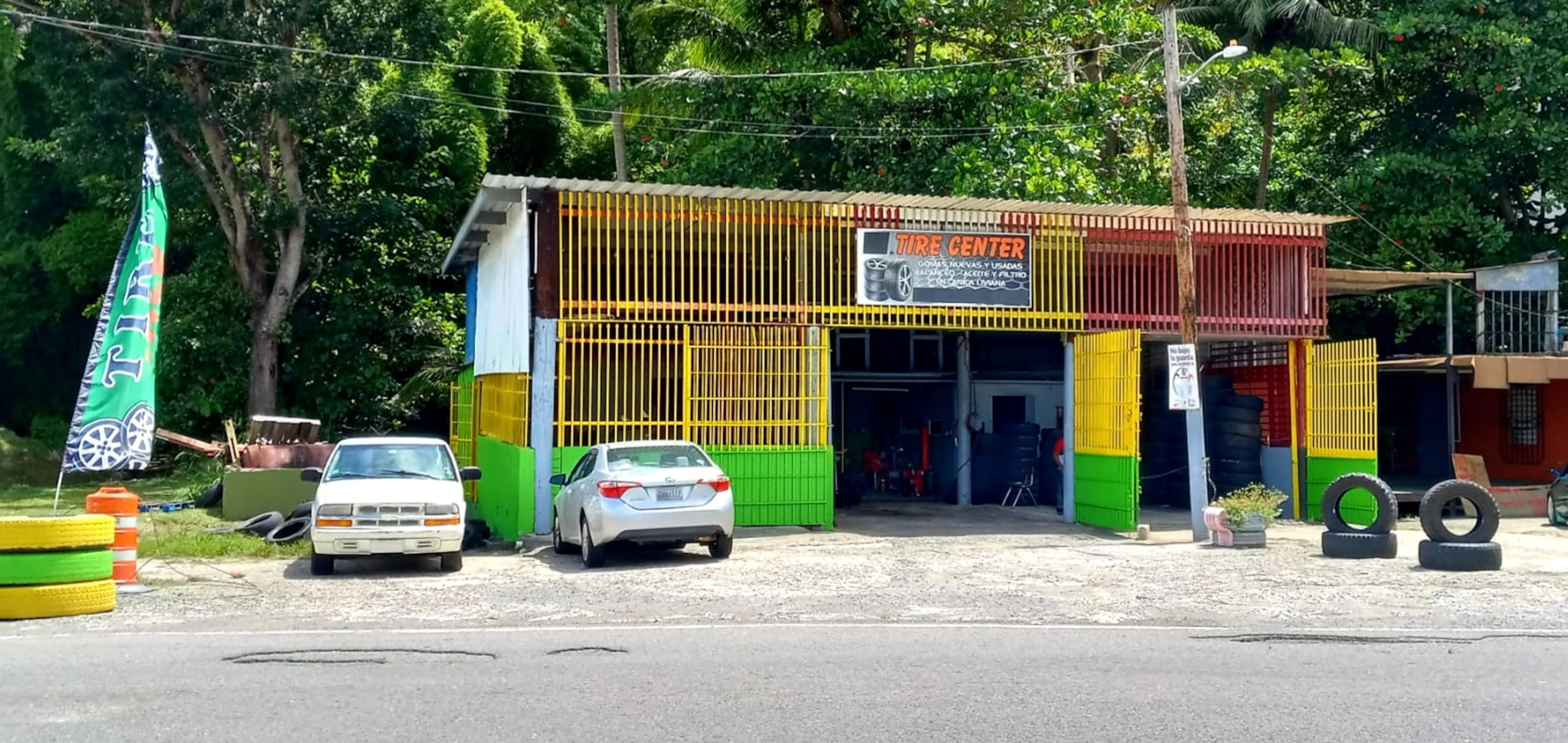 María Estrada es propietaria de Borinquen Tires, en Caguas.