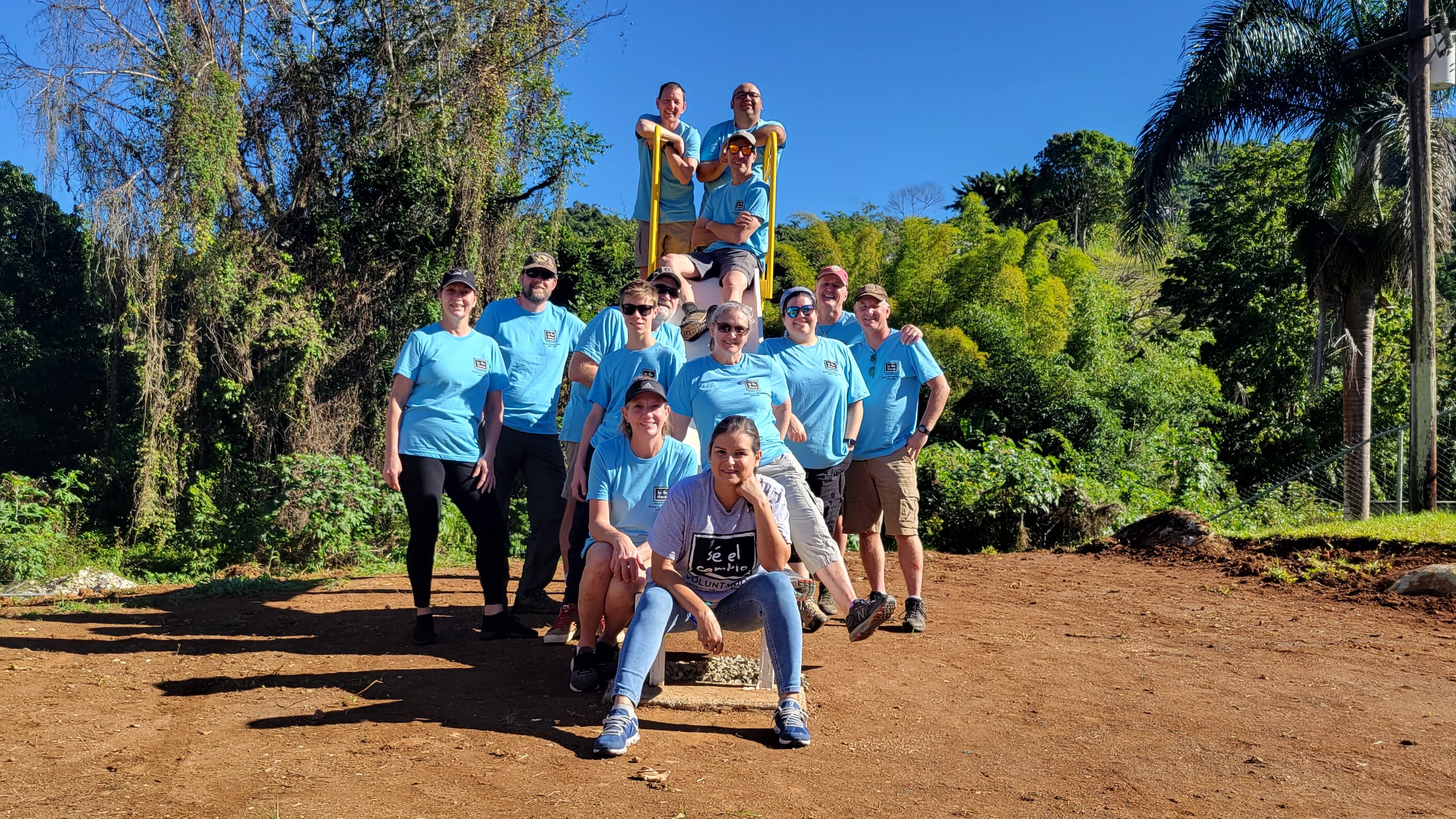 Be The Change Volunteers cuenta con “más de 500 voluntarios que, trabajan proyectos en 17 países, impactando a sobre 78,000 niños en sus escuelas”.