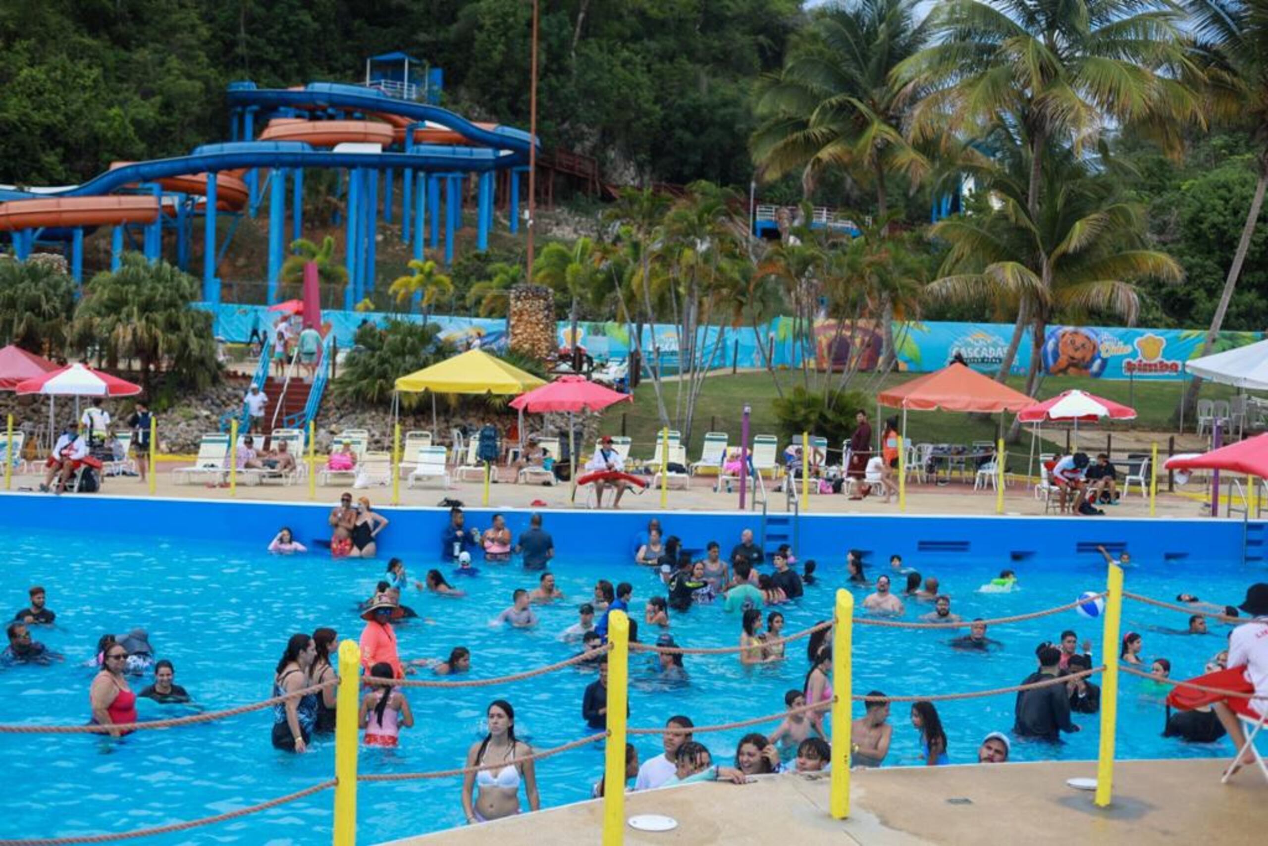 Reapertura de Las Cascadas Water Park en Aguadilla el pasado fin de semana.