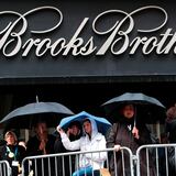 La marca de ropa más antigua de Estados Unidos, Brooks Brothers, se declara en bancarrota 