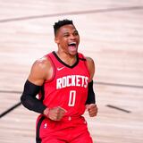 Russell Westbrook agradece a empleadas de hotel con $8,000 de propina