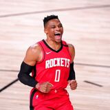 Russell Westbrook llega a Washington acompañado de su fama