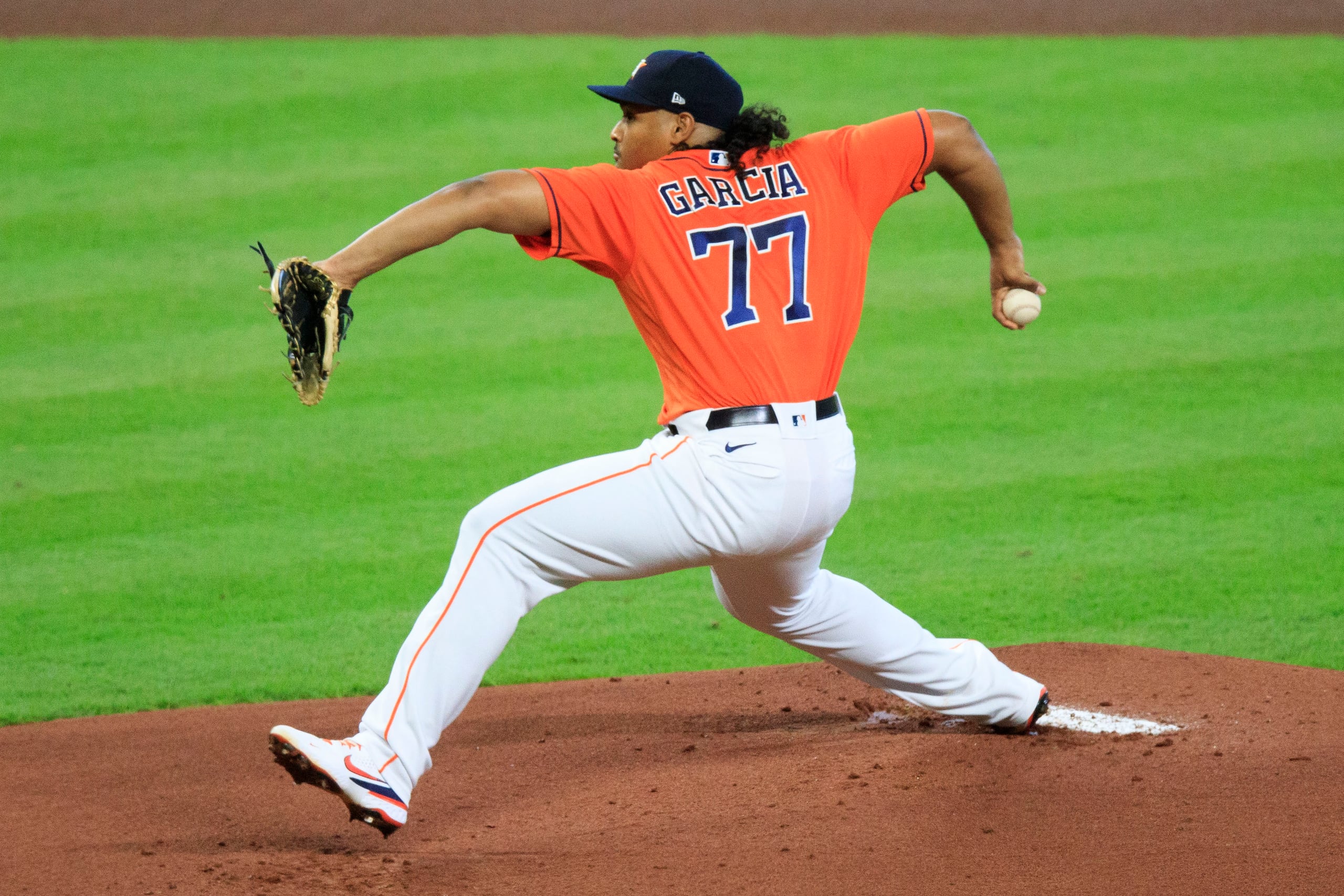 Luis García asegura sentirse emocionado de poder lanzar el sexto juego de la Serie Mundial ante los Braves de Atlanta.