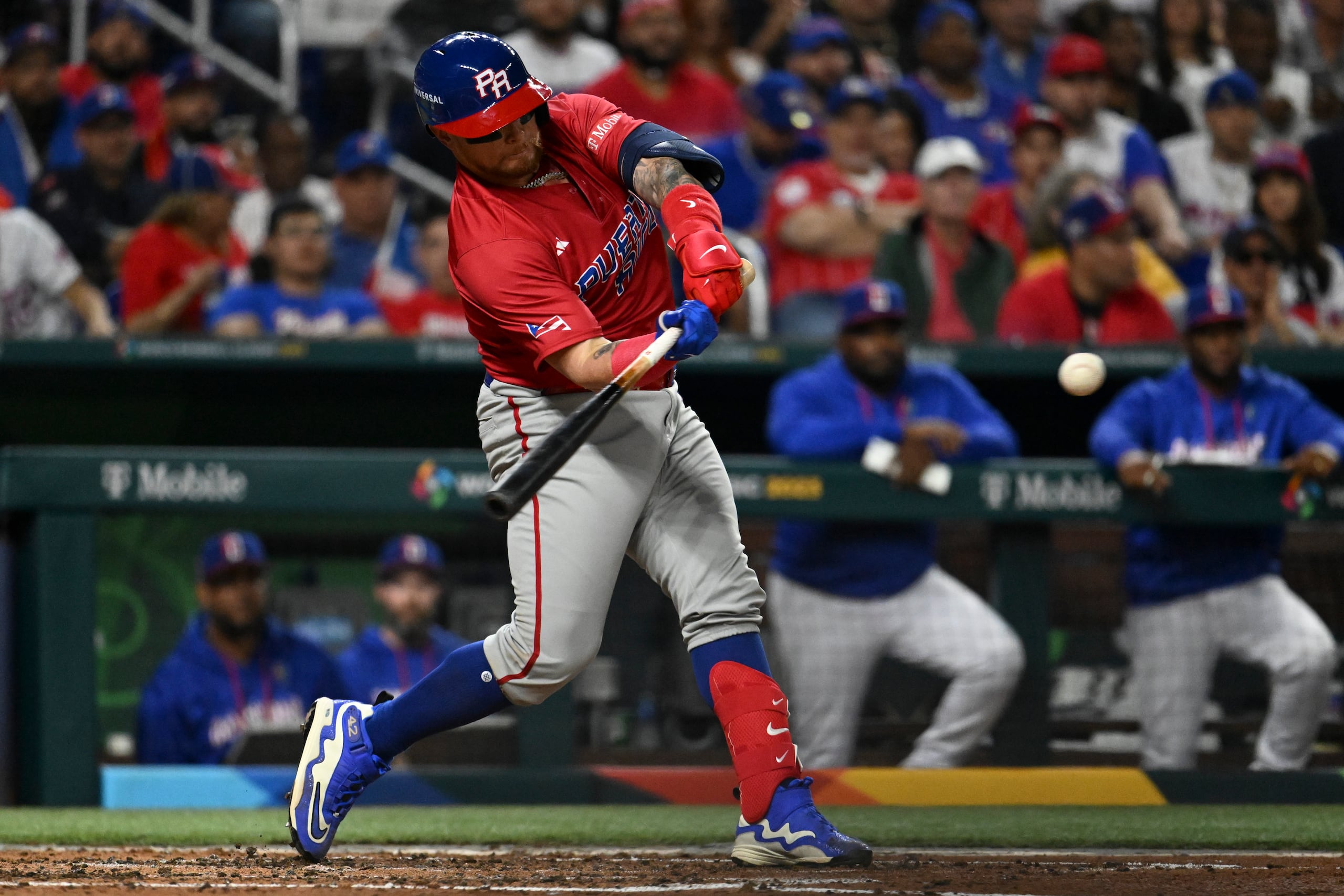 Este es el swing de jonrón de Christian Vázquez en la victoria de Puerto Rico sobre Dominicana.