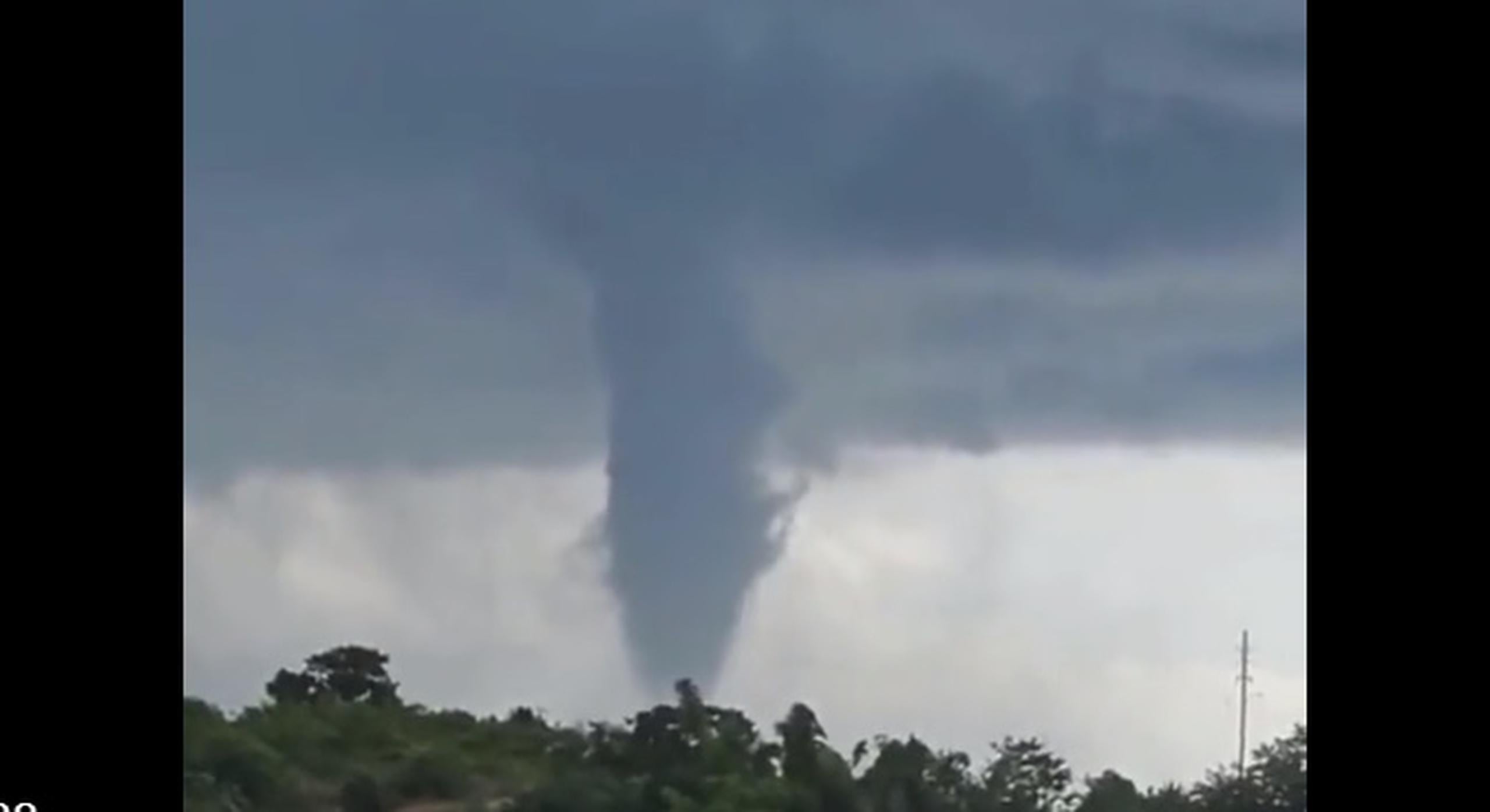 Reportan tornado en Aguada en la tarde del domingo Primera Hora