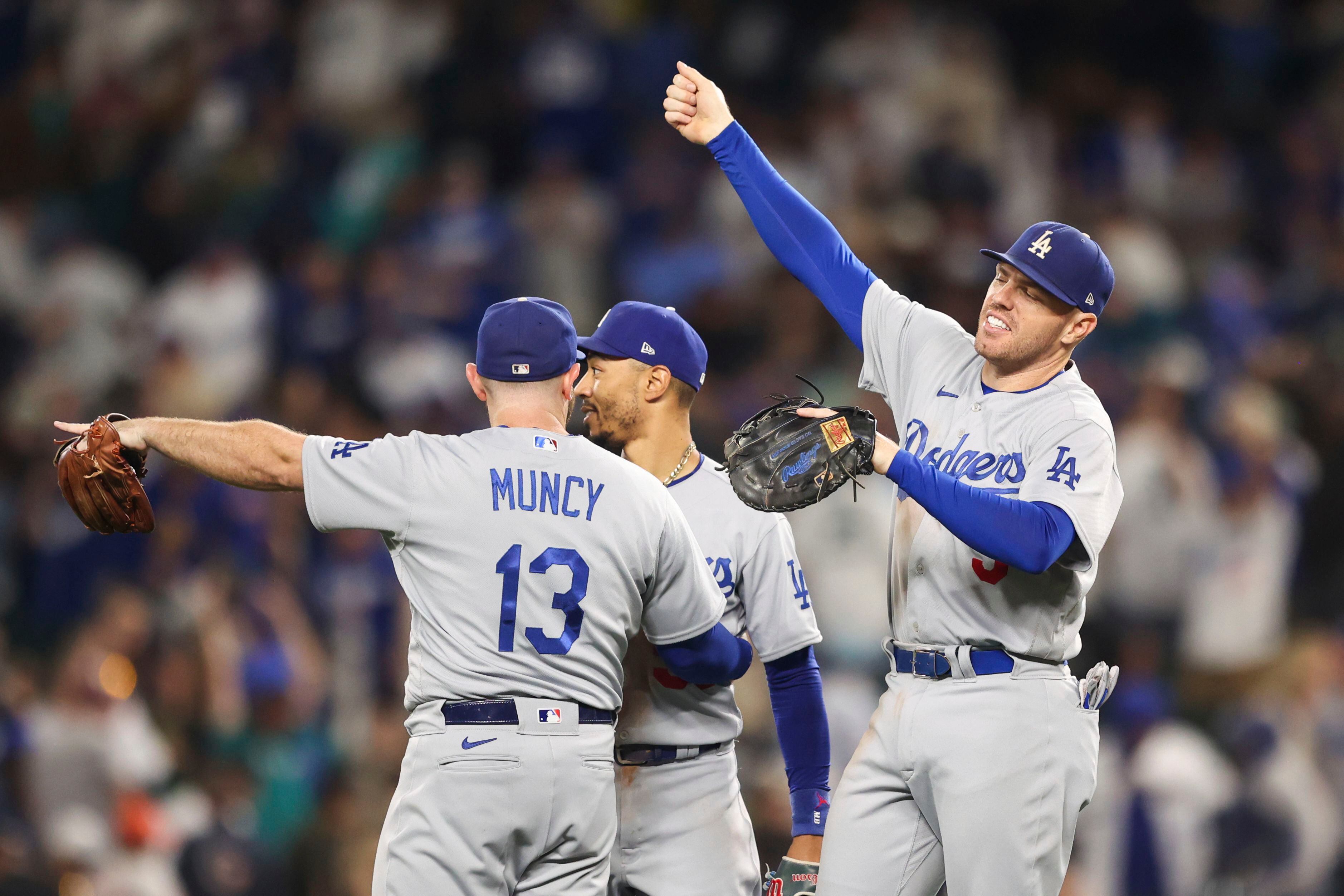 Dodgers arrollan a Marineros por 6-1 un día después de que confirmaran el  título divisional - San Diego Union-Tribune en Español