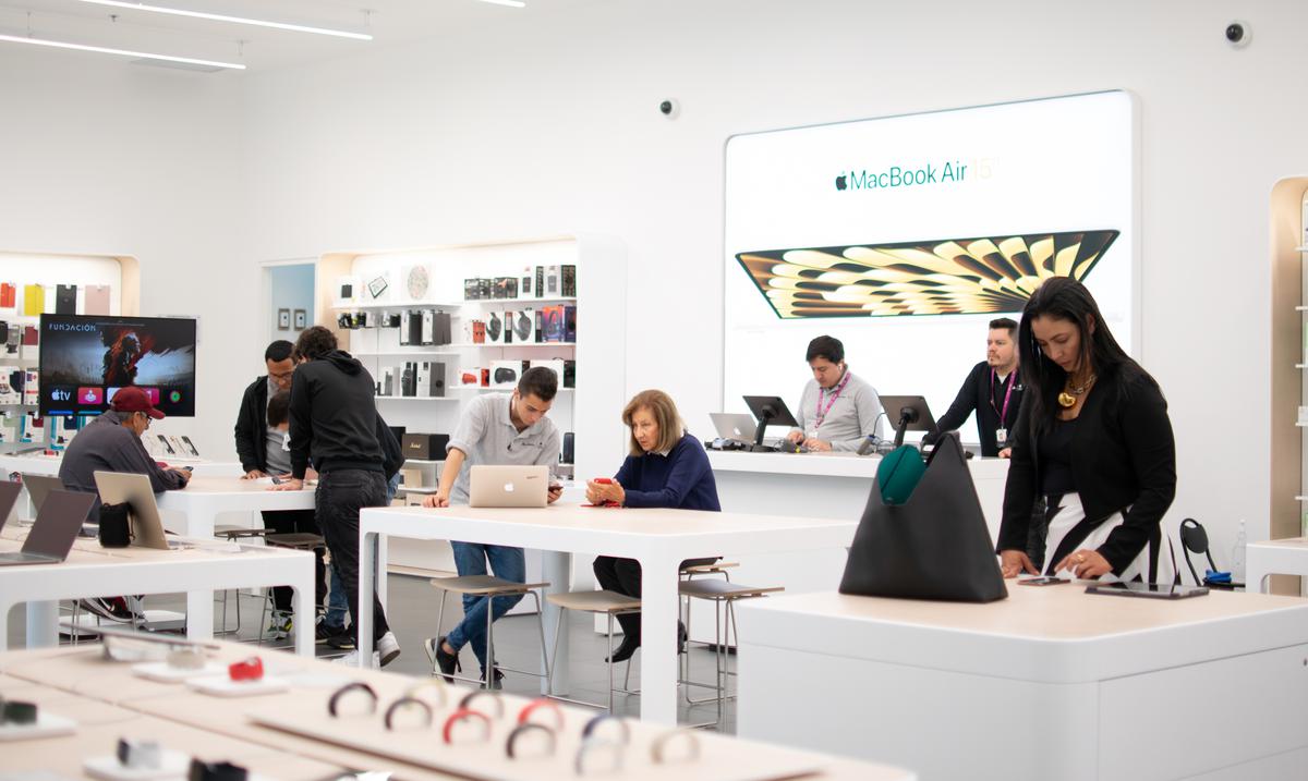 Mac Center opens its first store in Puerto Rico