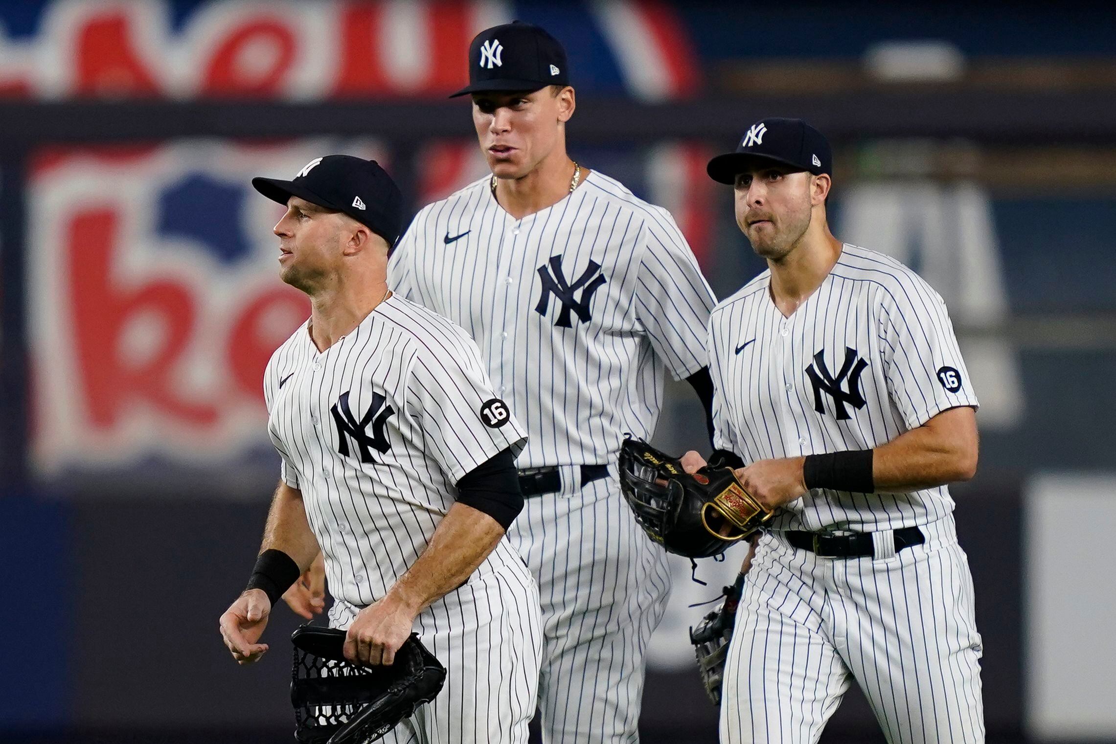 Kike Hernández conecta un jonrón de dos carreras y los Red Sox de