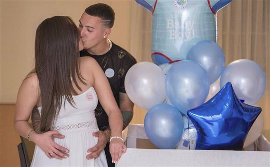 Cubs' Javier Baez, fiancée Irmarie Marquez welcome newborn son