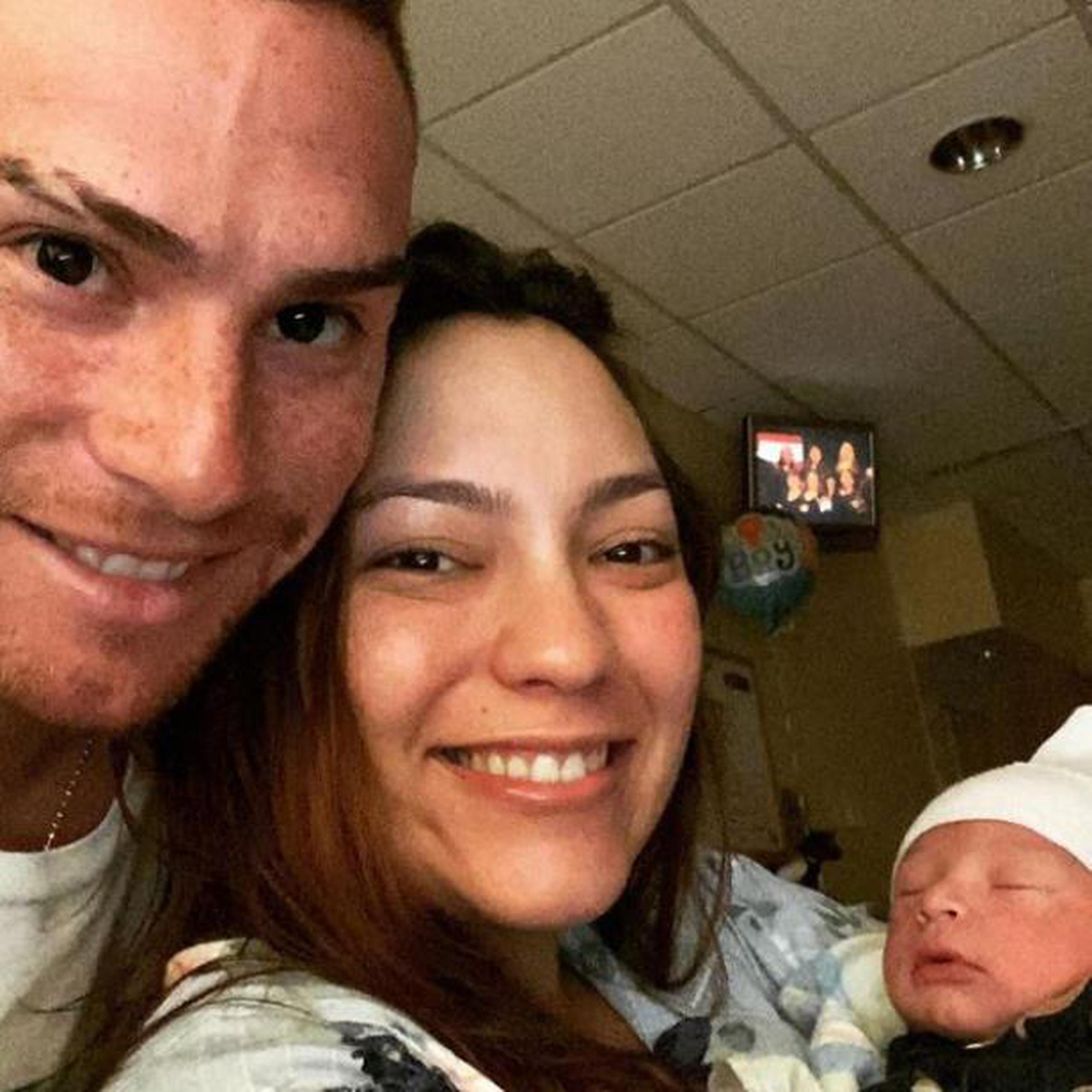 Who is Christian Vazquez's wife, Gabriela Otero? A glimpse into the  personal life of Twins catcher