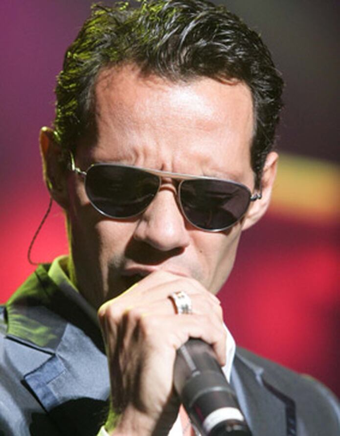 Marc Anthony celebra su 43 años con lleno total en concierto de Miami