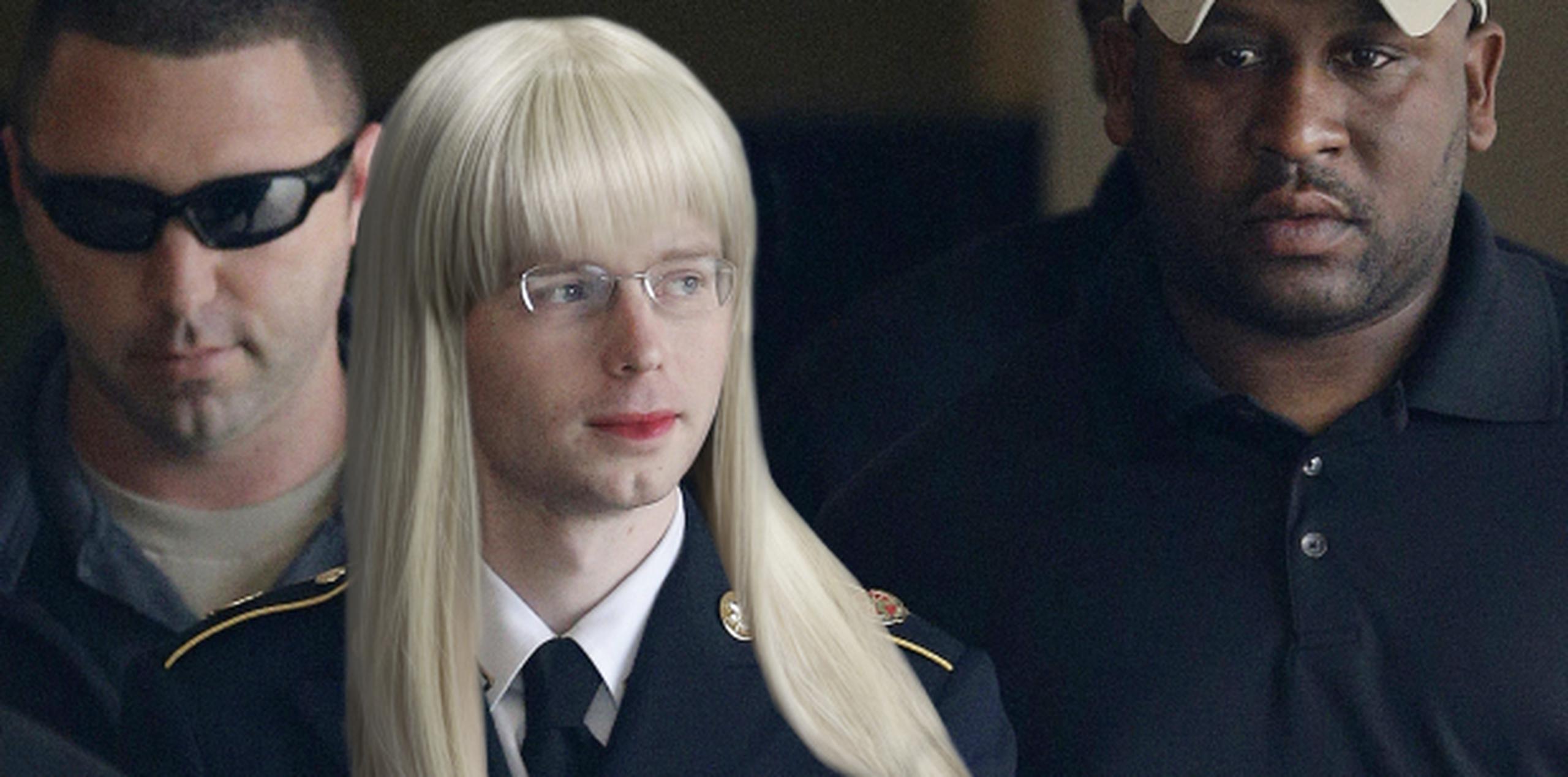Le Niegan A Chelsea Manning Dejarse El Pelo Largo Primera Hora 
