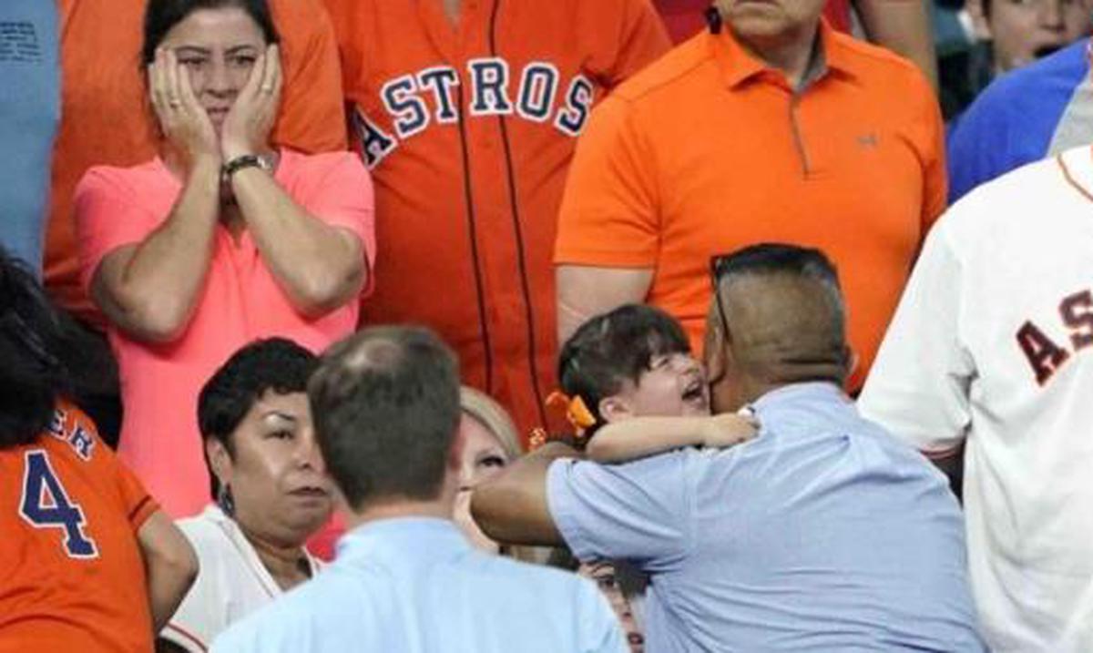 Con fractura craneal niña que recibió pelotazo en juego de los Astros Primera Hora