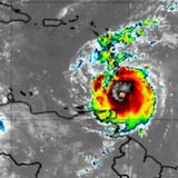 “Va a ser terrible”: Huracán Beryl vuelve a fortalecerse como un peligroso categoría 4