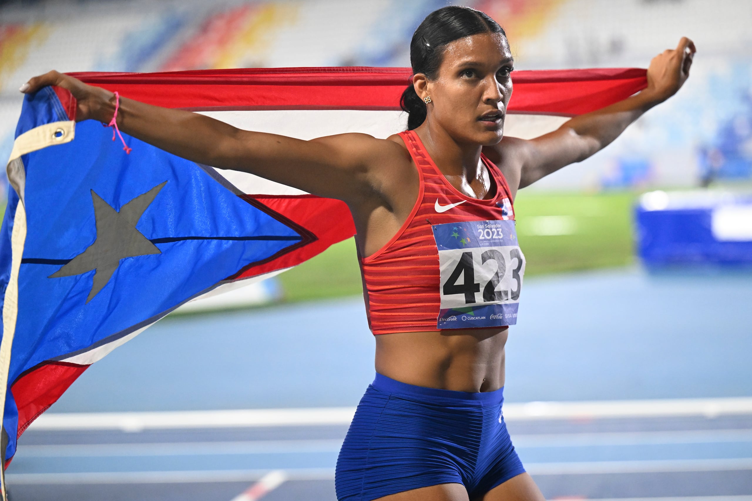 Alysbeth Félix ganó medalla de plata en 800 metros