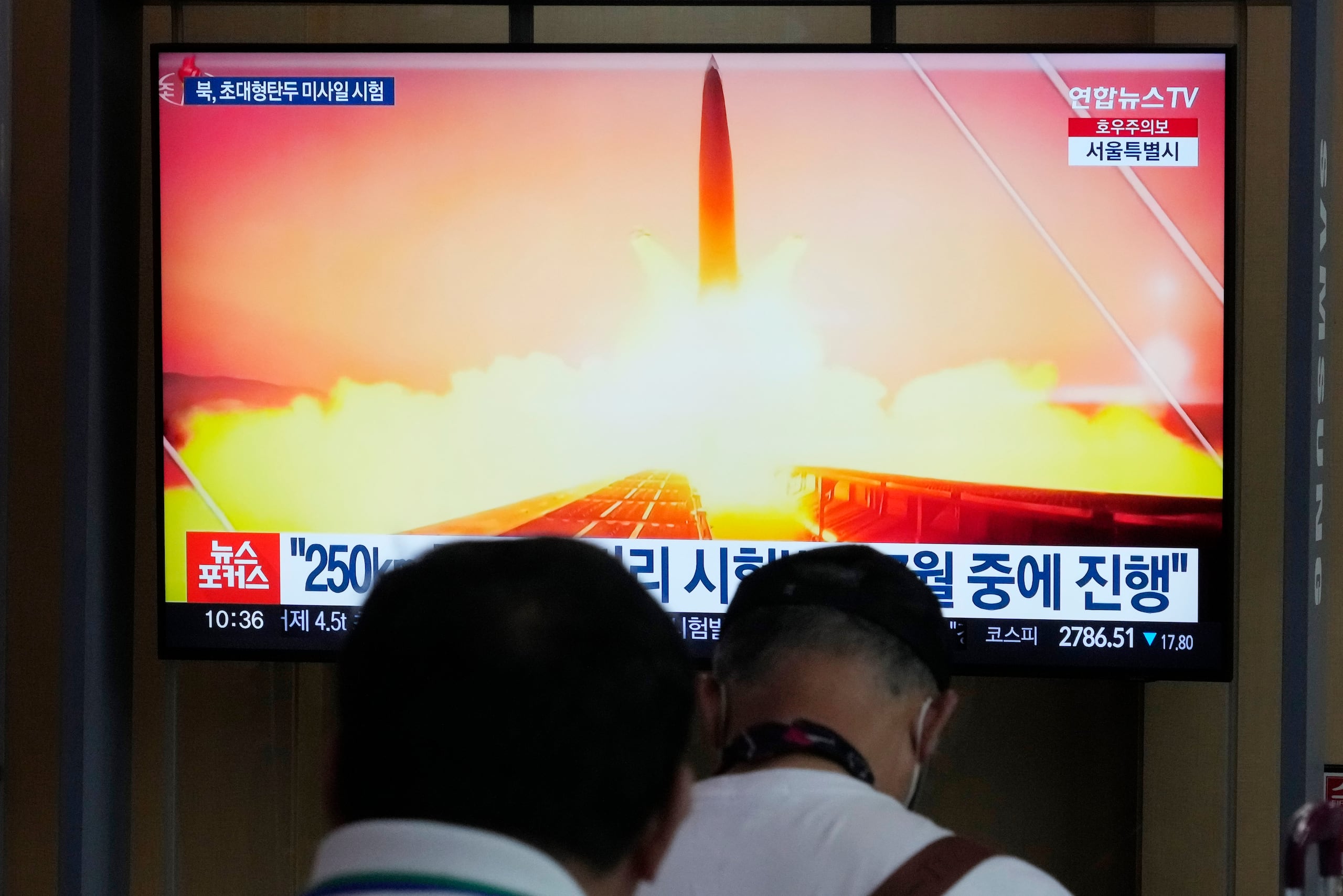 A TV screen shows a file image of North Korea's missile launch during a news program at Seoul Railway Station in Seoul, South Korea, Tuesday, July 2, 2024. North Korea said Tuesday it had test-fired a new tactical ballistic missile capable of carrying a huge warhead, as the country is pushing to modernize its weapons arsenal to cope with what it calls U.S.-led threats. (AP Photo/Ahn Young-joon)