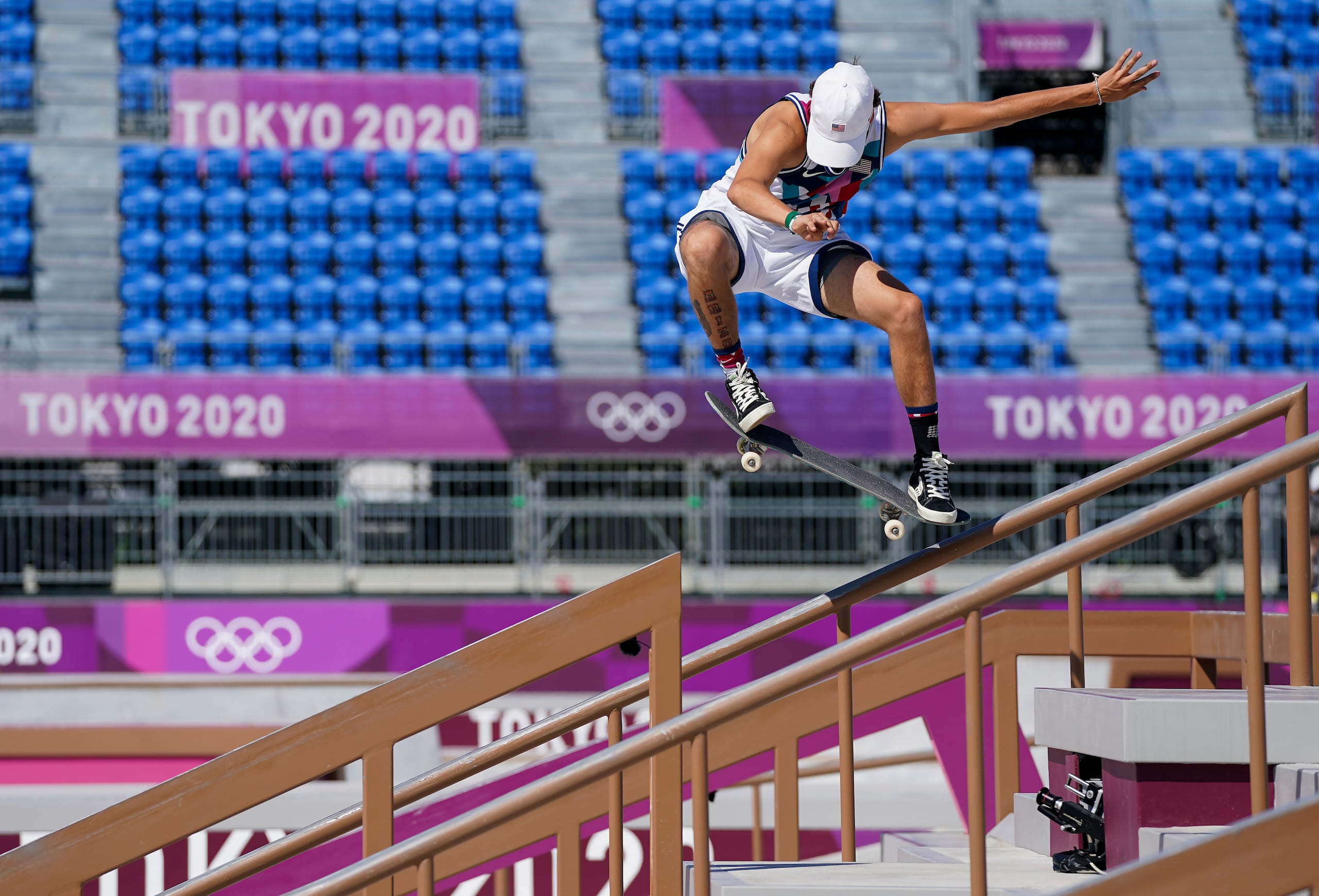 El estadounidense Jagger Eaton compitiendo en el evento de skateboarding en los Juegos Olímpicos de Tokio.