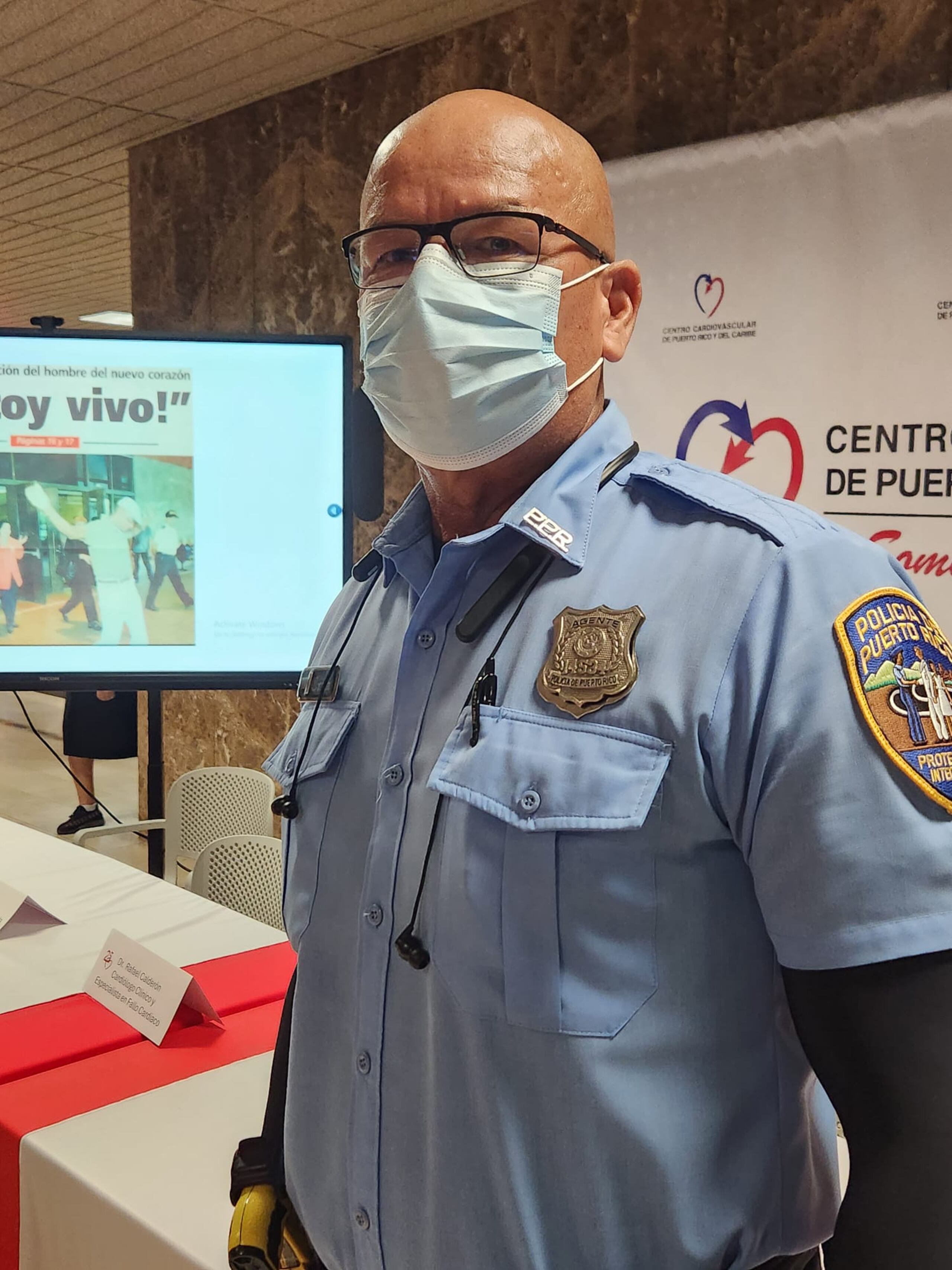 El policía Héctor Cruz Ortiz muy bien podría considerarse un hombre de tres corazones, pues en su caso ha recibido dos trasplantes.