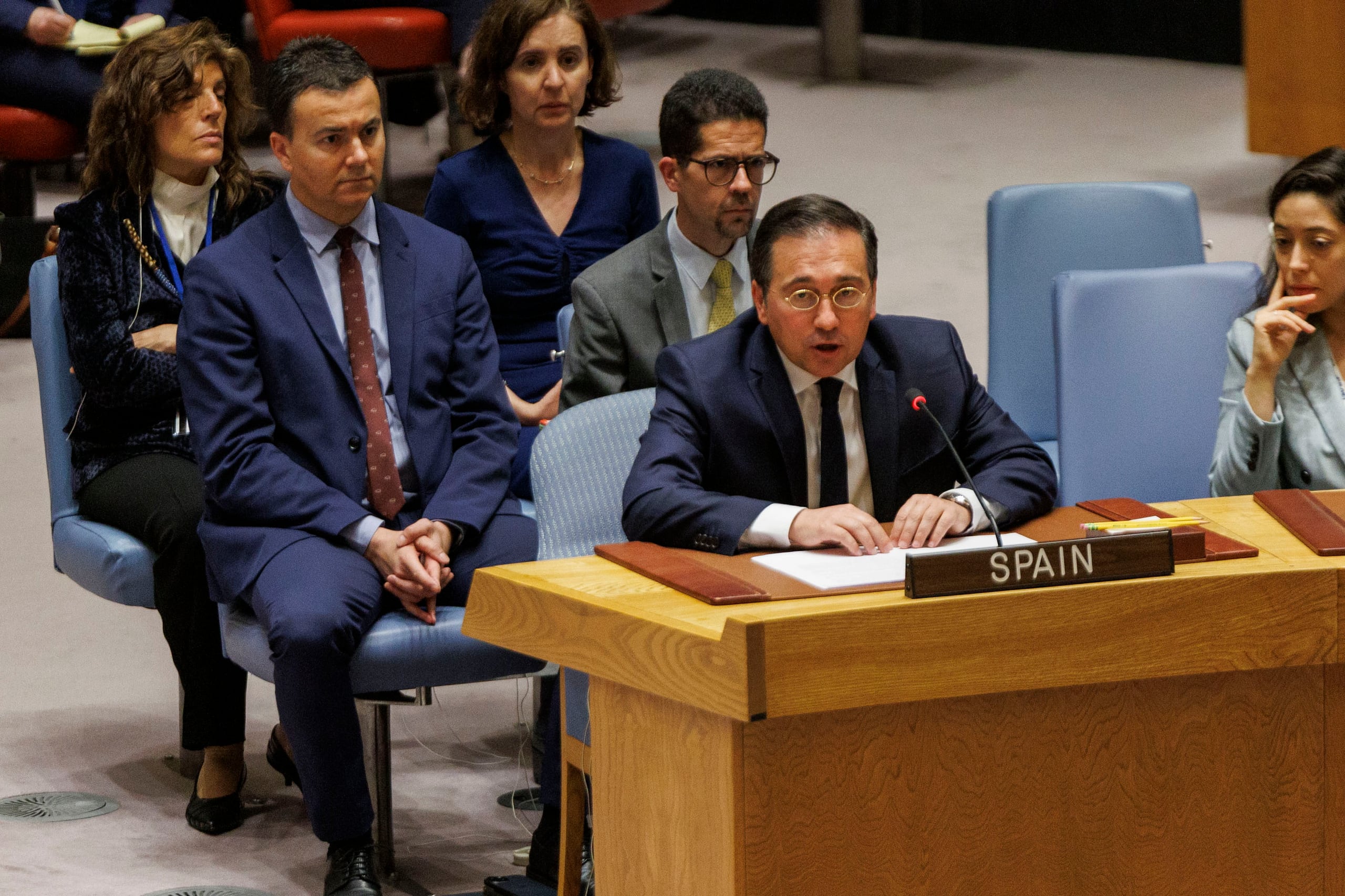 El ministro español de Exteriores, José Manuel Albares, habla durante una reunión del Consejo de Seguridad de Naciones Unidas. (EFE/Sarah Yenesel)