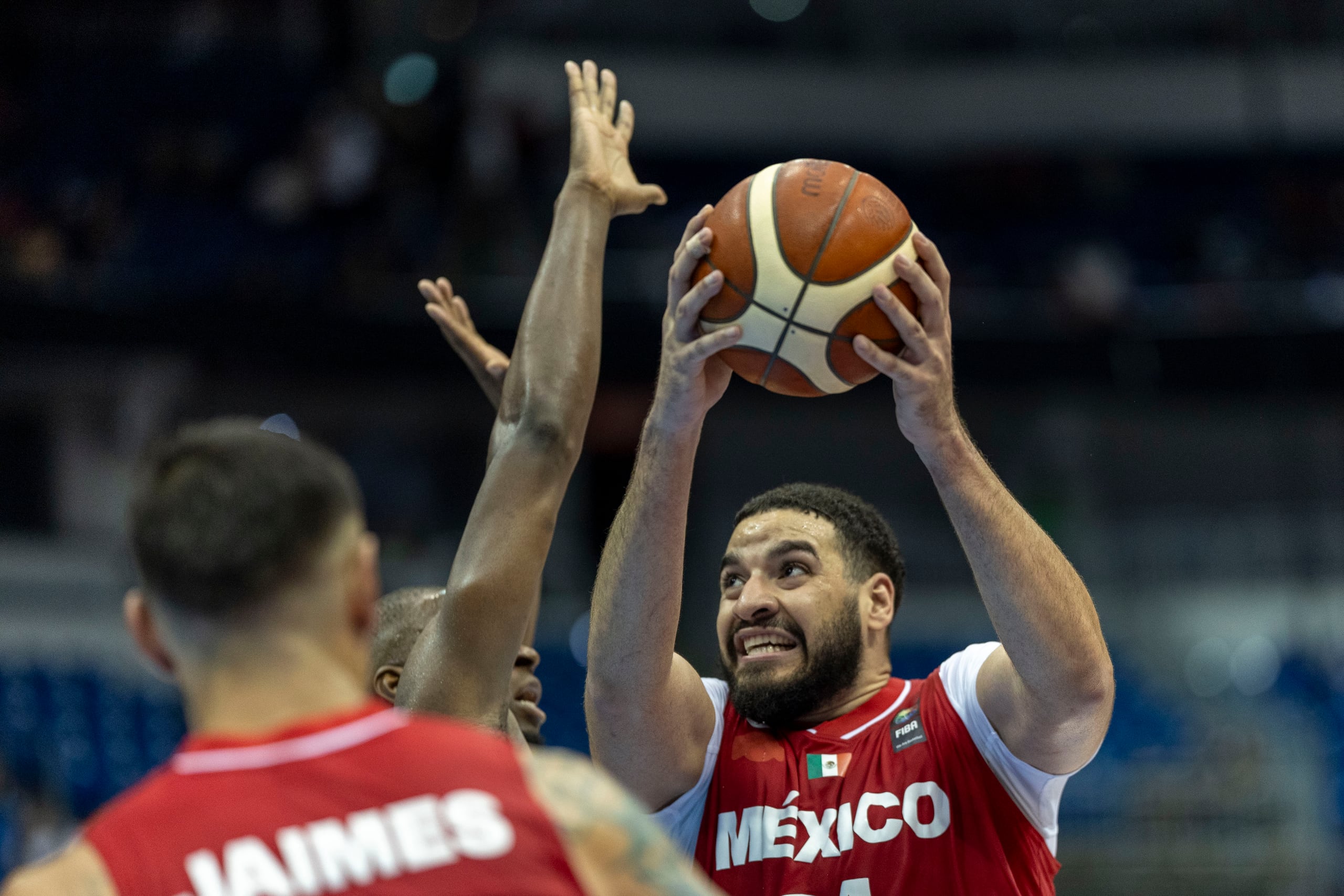 Joshua Ibarra terminó con 22 puntos y 11 rebotes para México.
