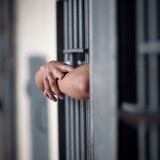 Encarcelan hombre acusado por tentativa de escalamiento en Orocovis