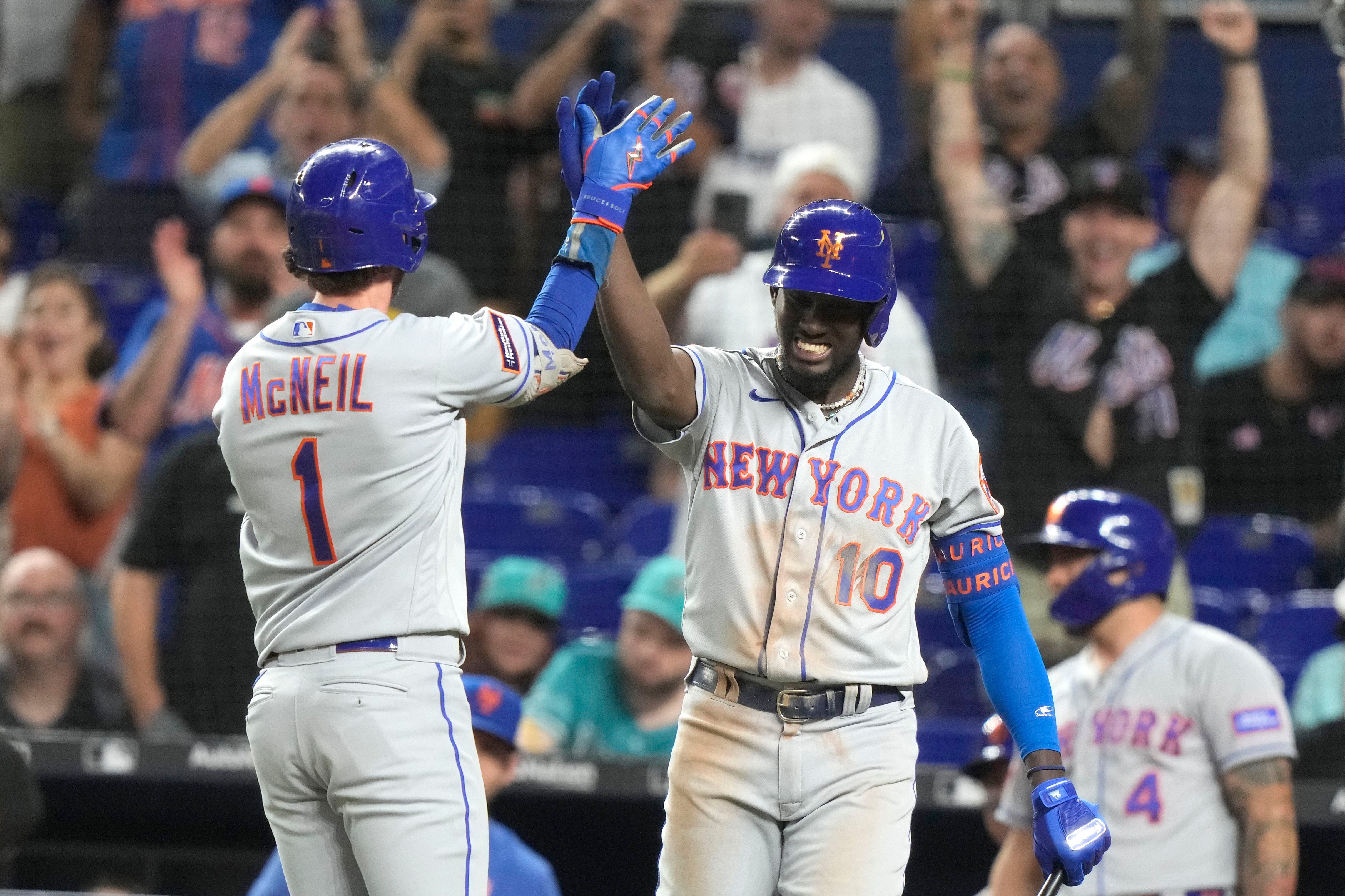 Wainwright llega a 200 victorias en su carrera; Cardenales vence por 1-0 a  Cerveceros